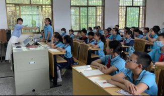 法制進校園，安全駐童心----塘渡口鎮(zhèn)第二完小開展法制進校園運動