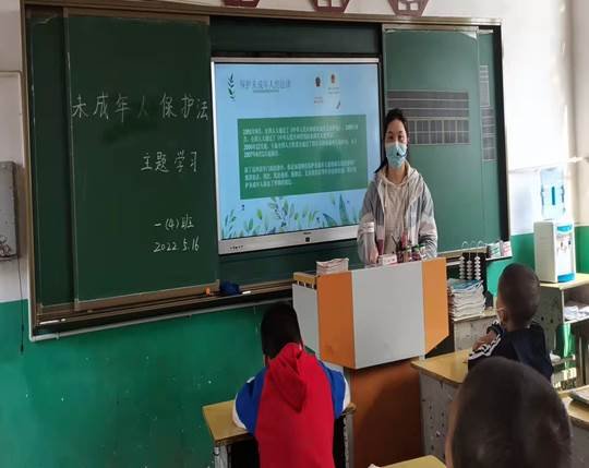 常抓法制安全，創(chuàng)建協(xié)調(diào)校園