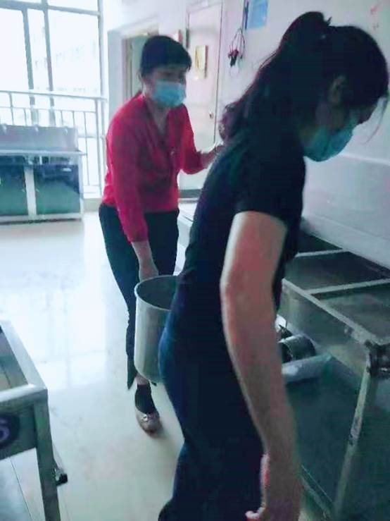 疫情之下，湘郡暖心護(hù)學(xué)
