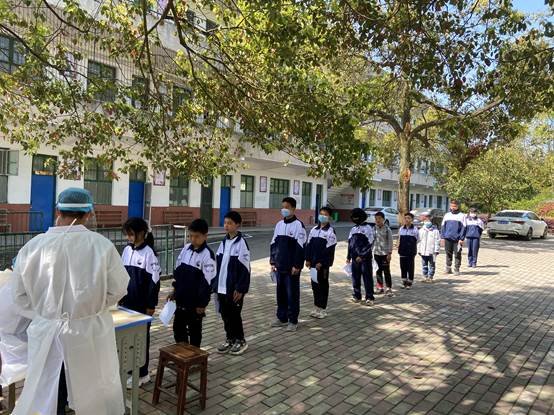 全員核酸檢測，共抗新冠肺炎