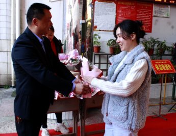 追夢紅星人，巾幗綻芳華——武岡市紅星小學慶“三八”婦女節(jié)運動
