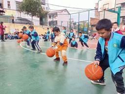 二完小一年級陽光體育運動報道