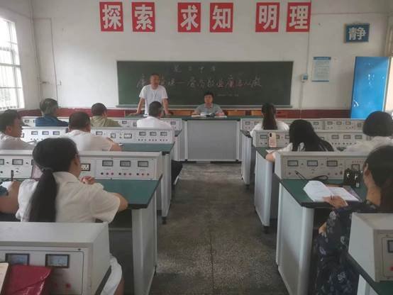 洞口縣花古中學上好廉政課,樹好清廉風