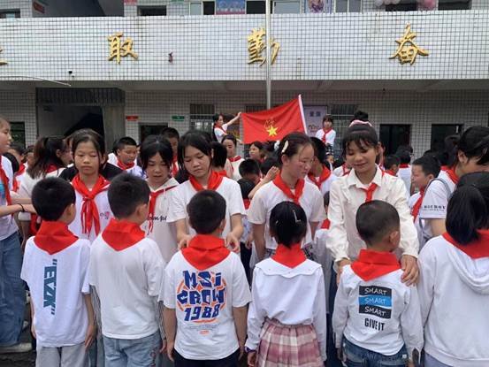新邵縣雀塘鎮(zhèn)中間小學開展“我的六一我做主”運動