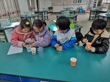 邵陽(yáng)縣金稱市鎮(zhèn)中間完全小學(xué)青少年科學(xué)調(diào)查體驗(yàn)運(yùn)動(dòng)獲全國(guó)“良好黌舍”獎(jiǎng)