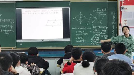 青年教師展風(fēng)采，教學(xué)比武促提拔