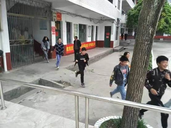 安全第一，提防為先