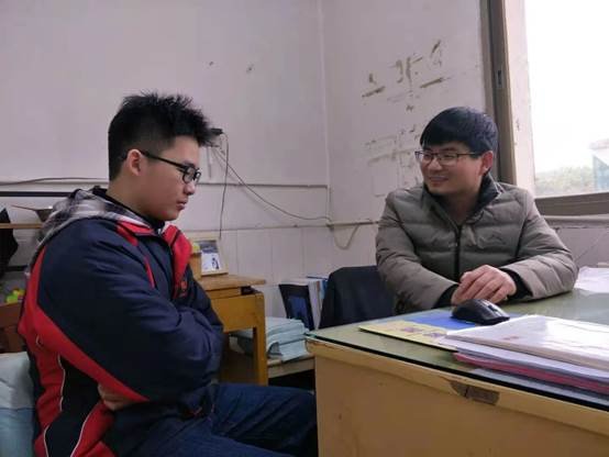 二中故事|少年志凌云，上可摘星辰——高三686班青春故事特輯