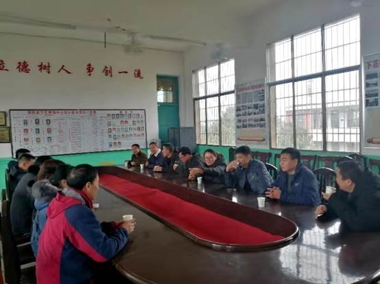 下花橋鎮(zhèn)中間完小與諸甲亭中間完小教師交流互助運(yùn)動(dòng)