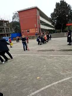 下花橋鎮(zhèn)中間完小與諸甲亭中間完小教師交流互助運(yùn)動(dòng)