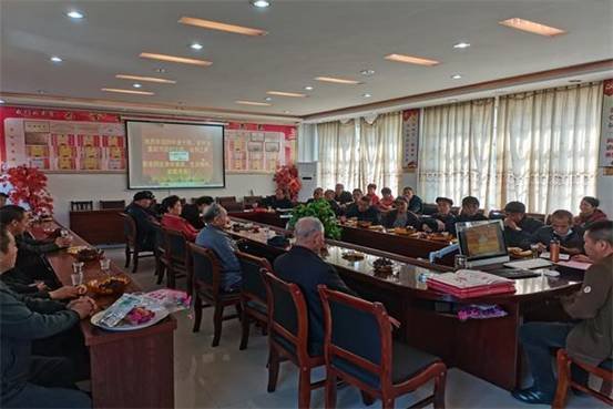 洞口四中舉行慶祝2020年重陽節(jié)運動