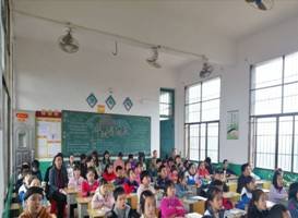 鋒從磨礪出，教學大比武—下花橋鎮(zhèn)中間完小教學比武