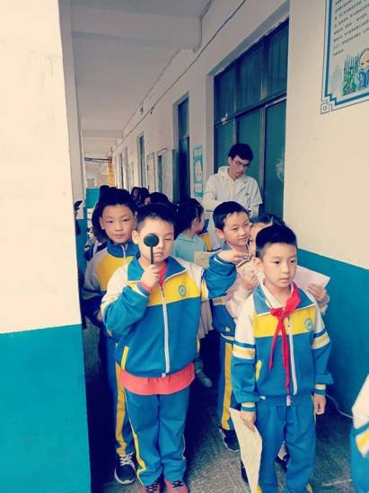 塘渡口鎮(zhèn)第一完全小學(xué)  愛眼護眼，走進校園