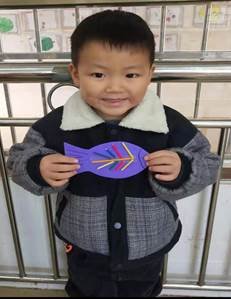 新寧縣清江橋鄉(xiāng)中間幼兒園開展傳統(tǒng)文化花樣剪紙手工制作運動