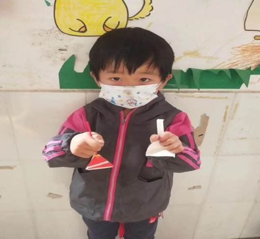 新寧縣清江橋鄉(xiāng)中間幼兒園開展“快樂成長，勞動最美”主題教育運動
