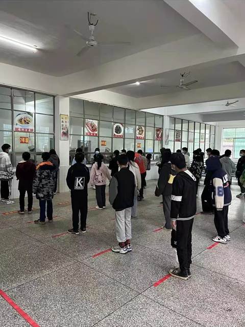 疫情防線在我行 健康安全在我心——谷洲鎮(zhèn)中學(xué)開展疫情防控應(yīng)急演練