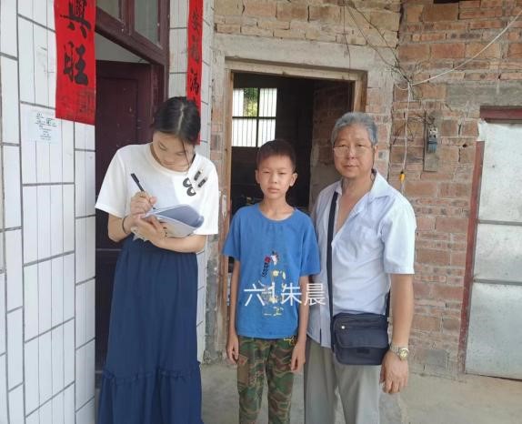 新寧縣萬塘鄉(xiāng)中心小學(xué)開展暑期防溺水家訪活動