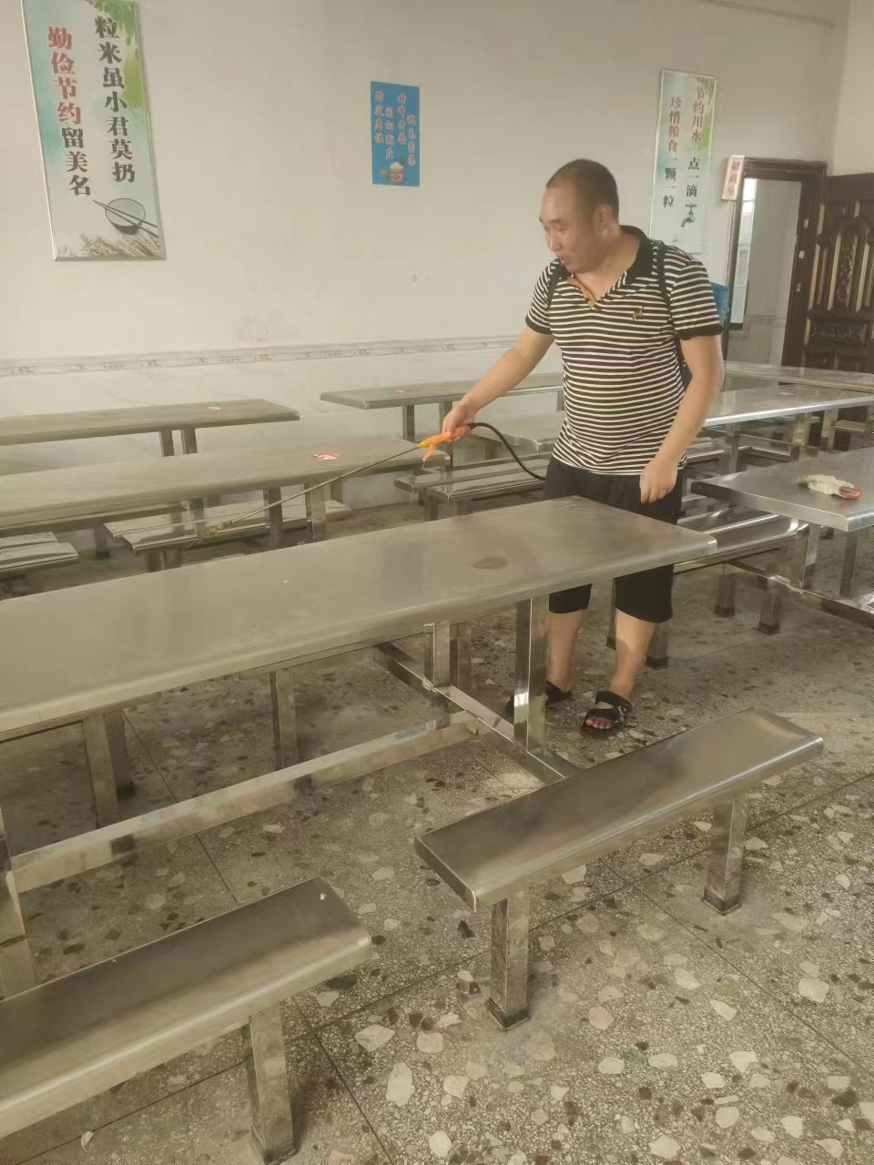 強(qiáng)化專業(yè)素養(yǎng)，深化校園安全，營造育人新環(huán)境  ------2022年暑期河伯鄉(xiāng)全體教師培訓(xùn)