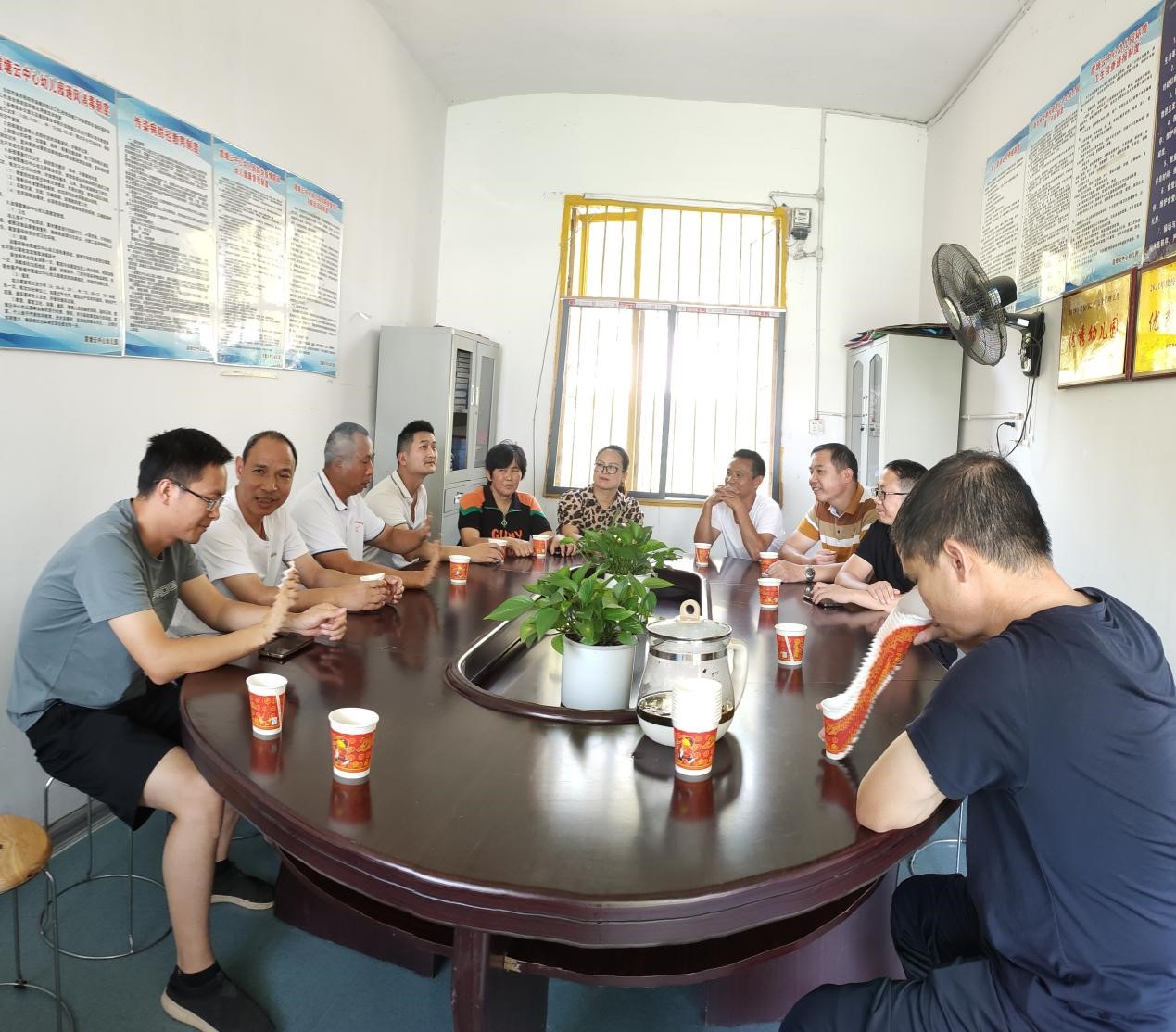 尊師重教 情暖人心  蔡山團(tuán)與蔡山小學(xué)舉行慶祝第38個教師節(jié)座談會