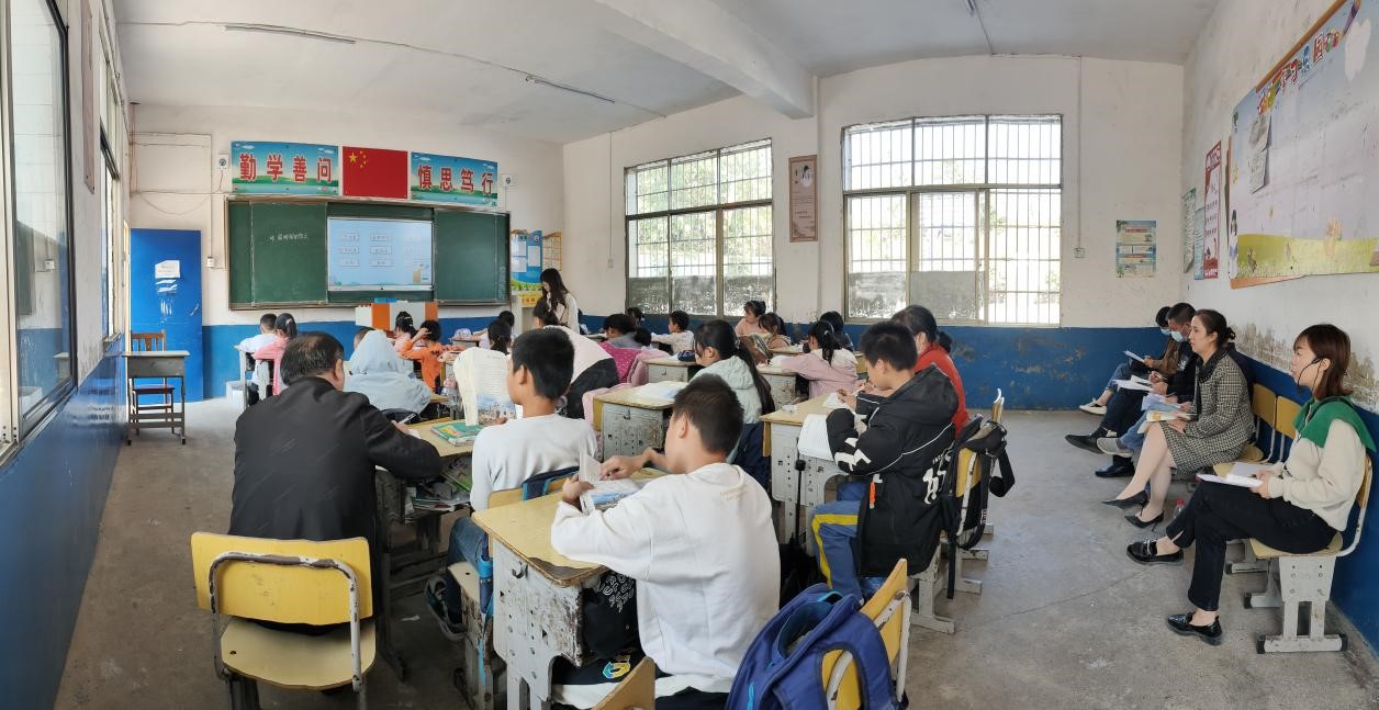 “兩校攜手，一路同行”