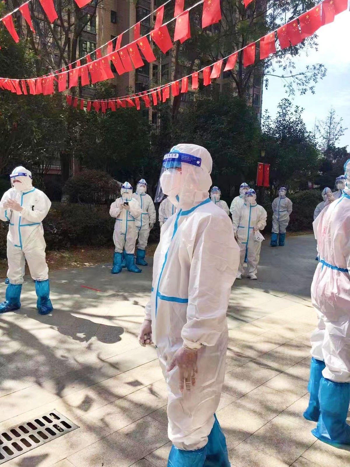 戰(zhàn)“疫”一線，黨員先行