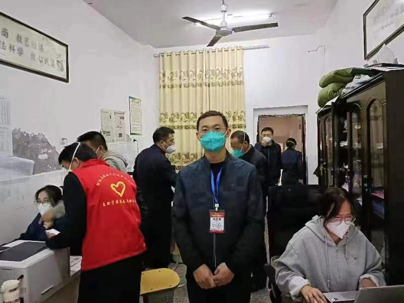 戰(zhàn)“疫”一線，黨員先行