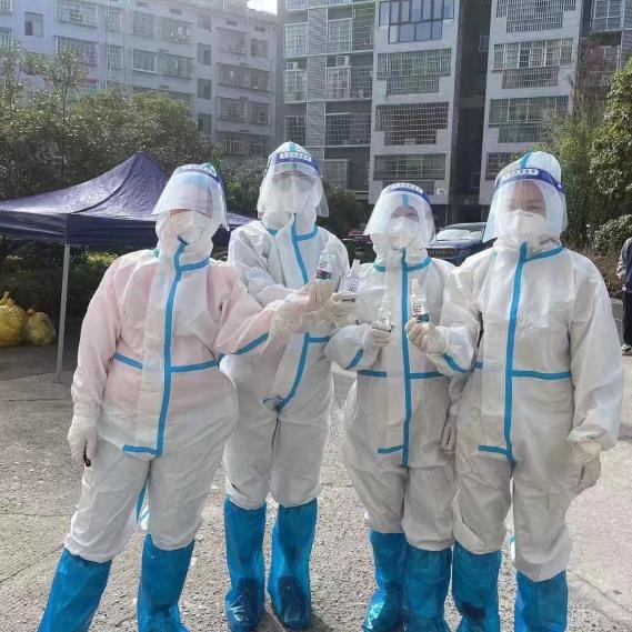 攜手抗疫，毅力前行