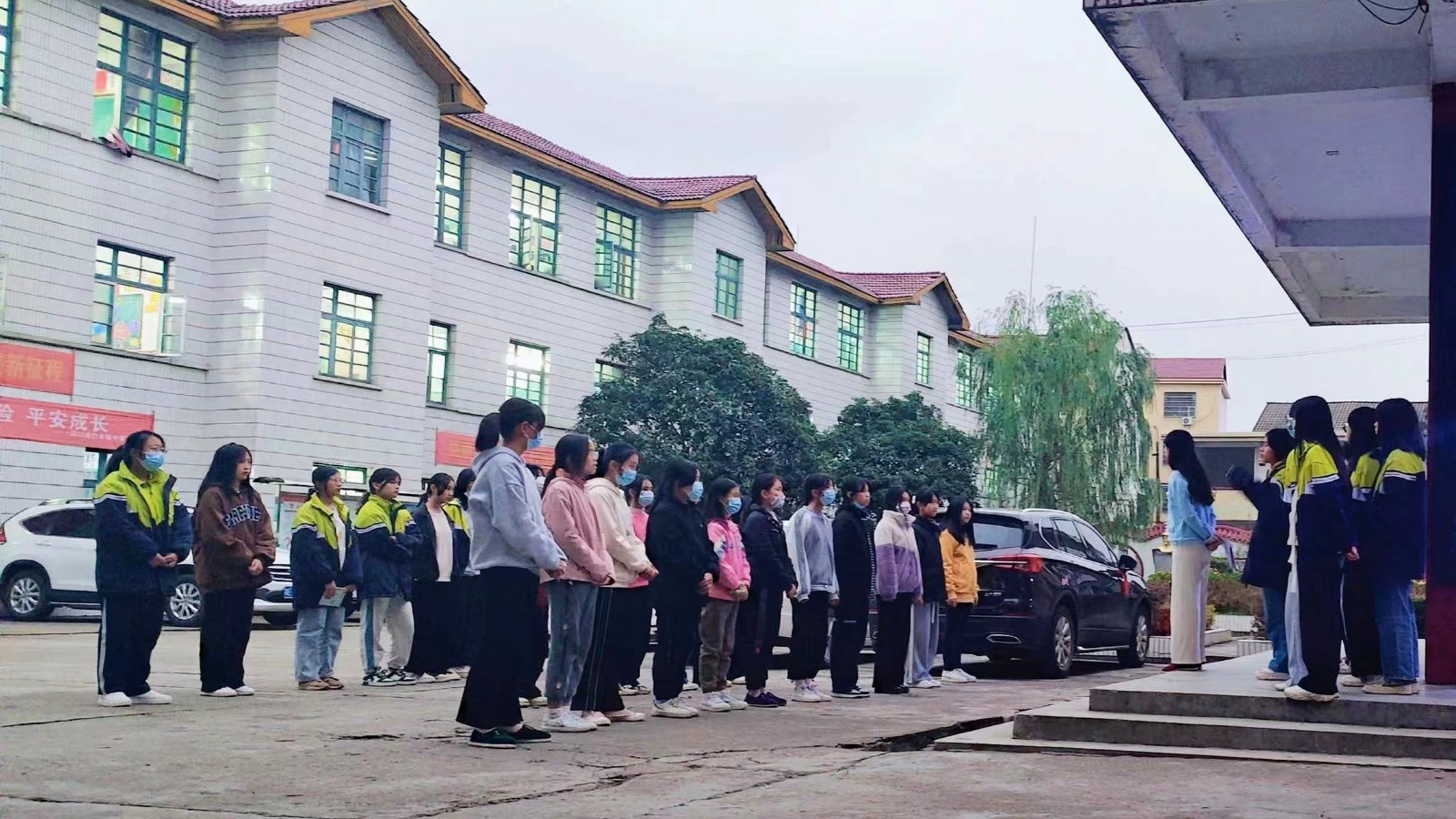 與文明相伴，與安全同行