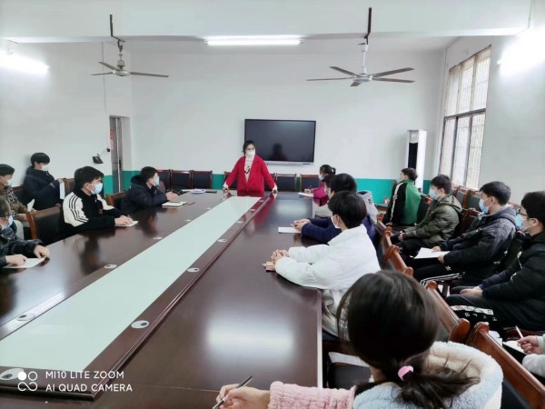 邵陽縣塘渡口鎮(zhèn)玉田初級(jí)中學(xué)開展共青團(tuán)員學(xué)習(xí)“二十大精神,永遠(yuǎn)跟黨走”主題教育活動(dòng)