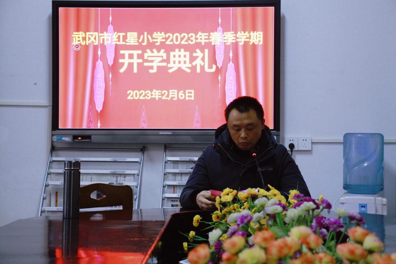 奮進正當時，不負好春光