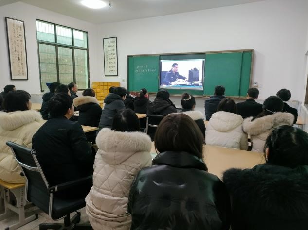《陽光護蕾——湖南省防范性侵學(xué)生警示教育片》