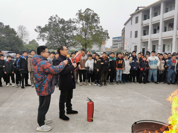 消防演練不放松，筑牢安全防火墻