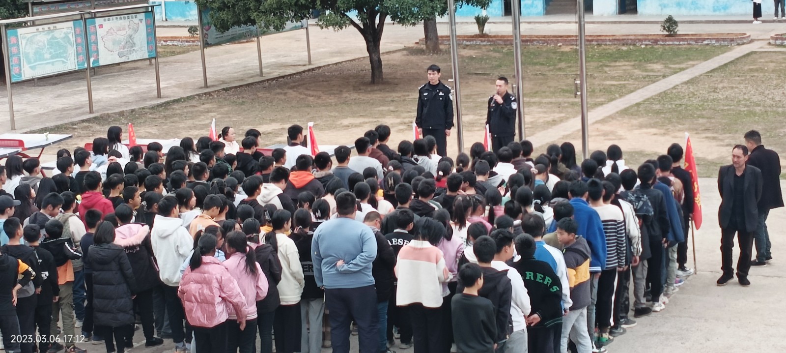 法制宣傳進校園 雙江師生認(rèn)真學(xué)