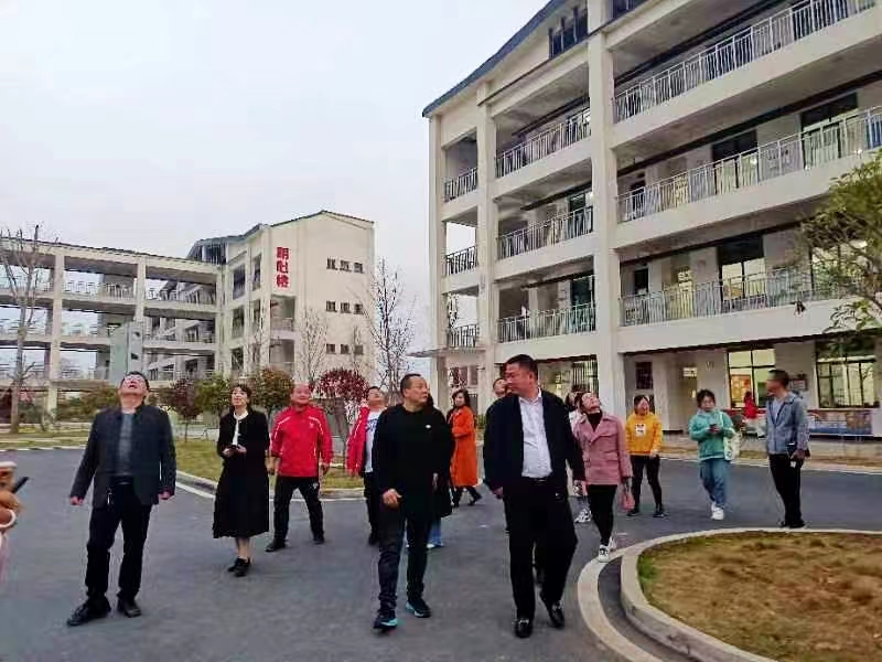 攜手合作，共贏未來