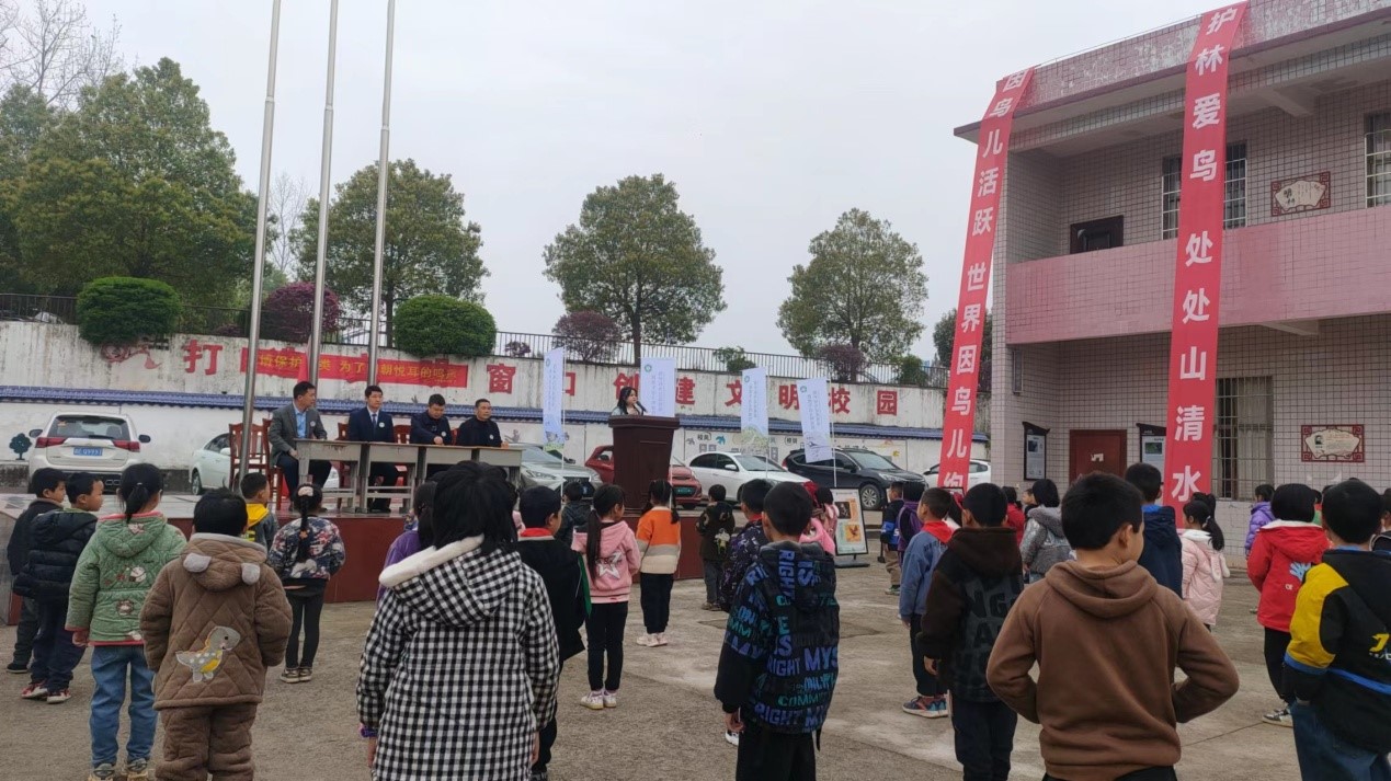 保護(hù)候鳥遷徙通道，推進(jìn)生態(tài)文明建設(shè)