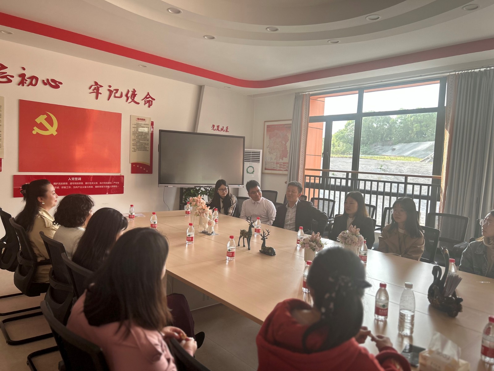觀摩學(xué)習(xí)促發(fā)展，交流借鑒助提升