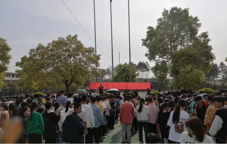 諄諄教誨樹新風 聲聲囑托護安全