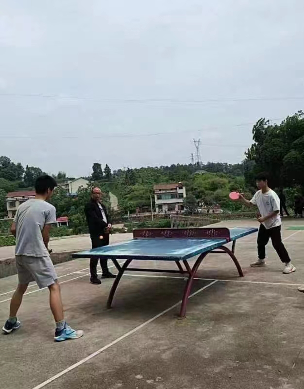 振國球雄威，展梽中風(fēng)采