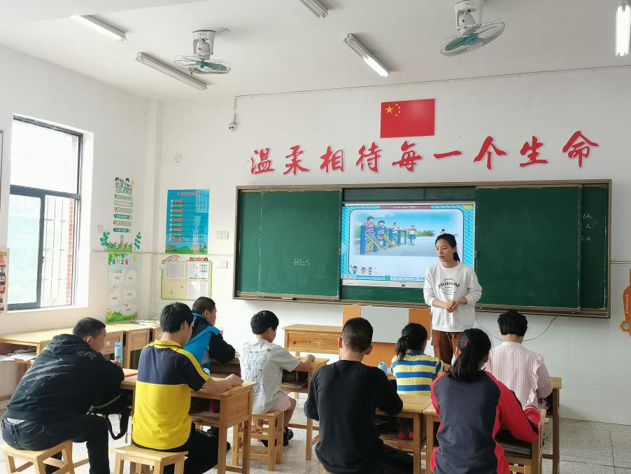 實(shí)習(xí)助成長(zhǎng)，課堂展風(fēng)采