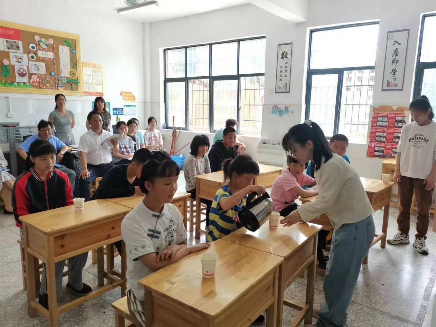 實(shí)習(xí)助成長(zhǎng)，課堂展風(fēng)采
