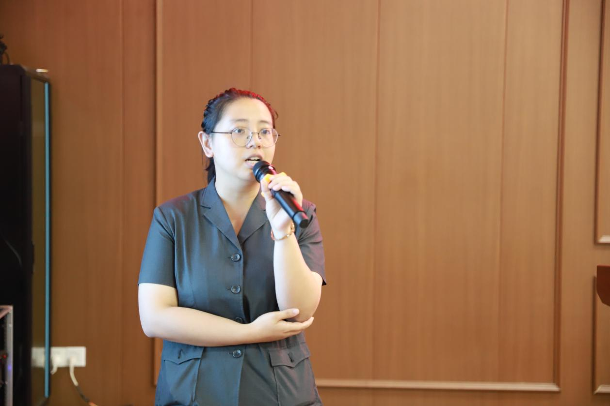 城區(qū)二小開展“利劍護(hù)蕾?雷霆行動”女子護(hù)蕾宣講