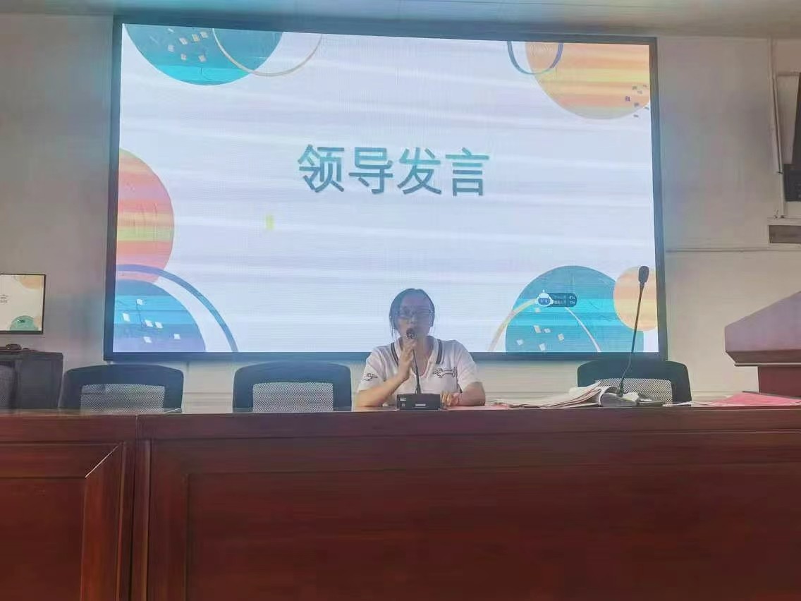 青藍(lán)相映傳薪火，師徒同心鑄輝煌