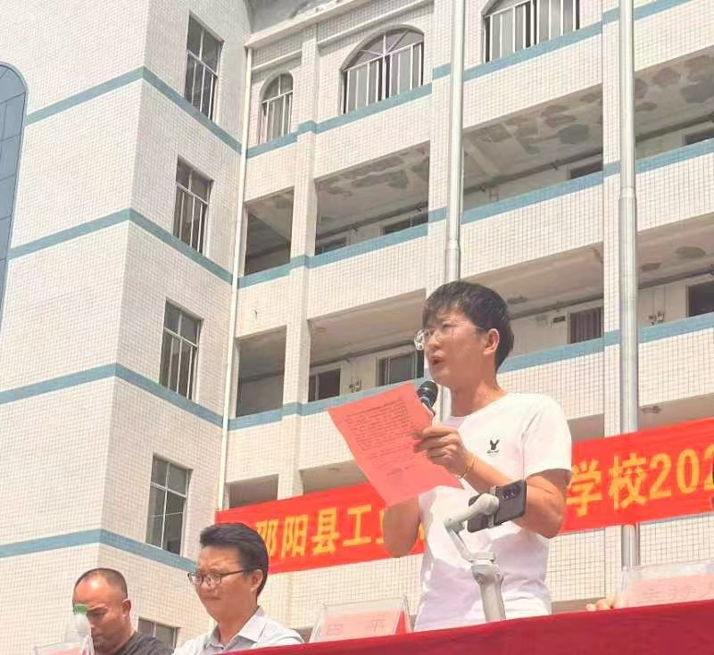 “熱辣滾燙”的青春蛻變，完美收官