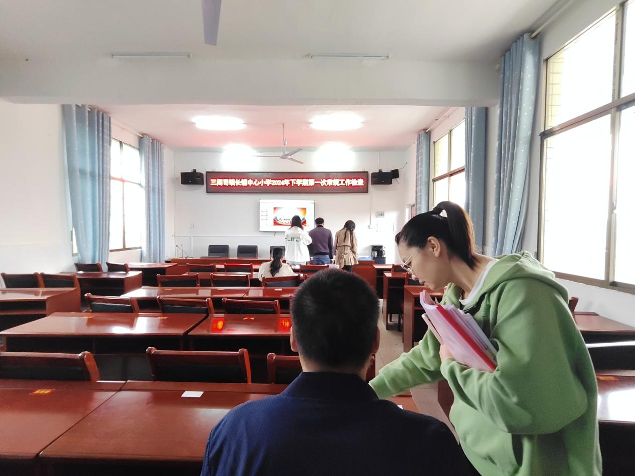 以檢查促規(guī)范，以規(guī)范提質(zhì)量