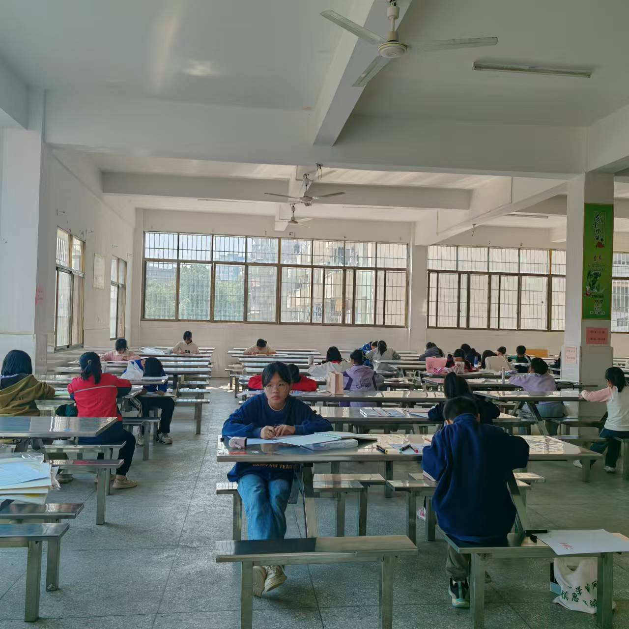 五峰鋪鎮(zhèn)中心完小舉行秋季書畫比賽