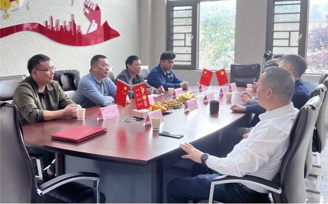 湖南安圖麗新材料科技有限公司與湖南工程學(xué)院先進(jìn)功能材料創(chuàng)新研究院校企合作簽約儀式圓滿完成！