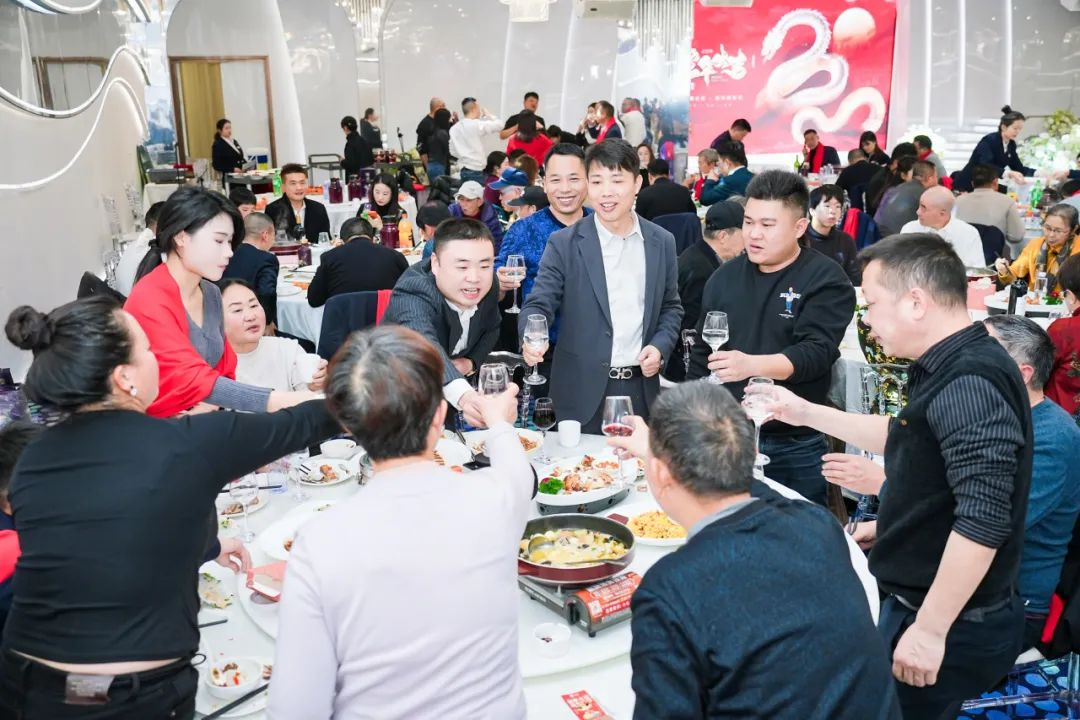 湖南安圖麗公司產(chǎn)品推薦會暨年度盛典圓滿落幕！