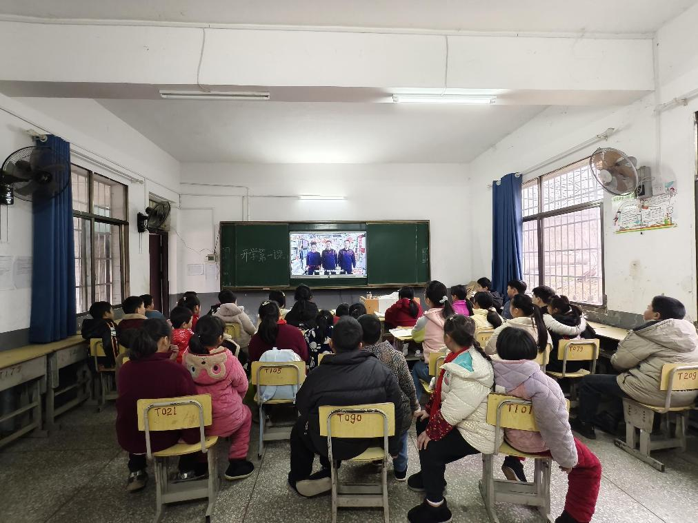 安全啟航，共筑新學(xué)期防線