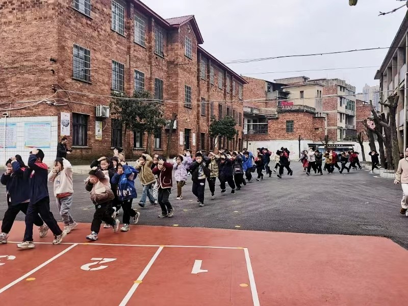 北塔小學上學期緊急疏散演練圓滿成功
