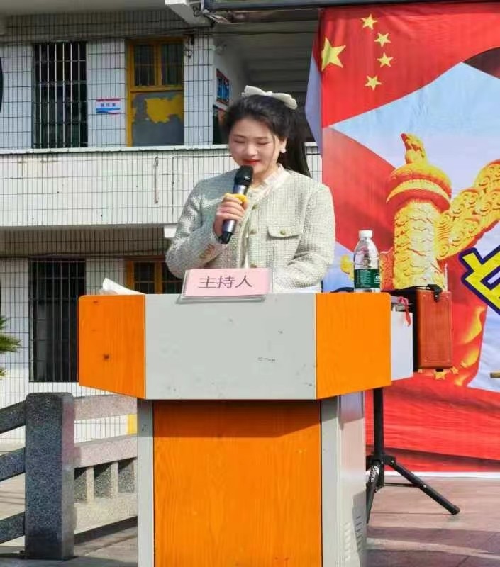 雙向滋養(yǎng)：校友反哺潤(rùn)澤桑梓